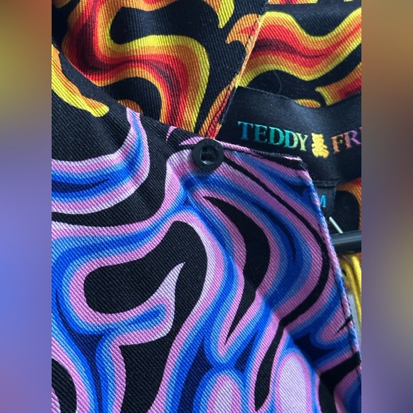 NEW Teddy Fresh Oil Spill Flame Camp Button Up Shirt in Men’s M - Picture 10 of 14